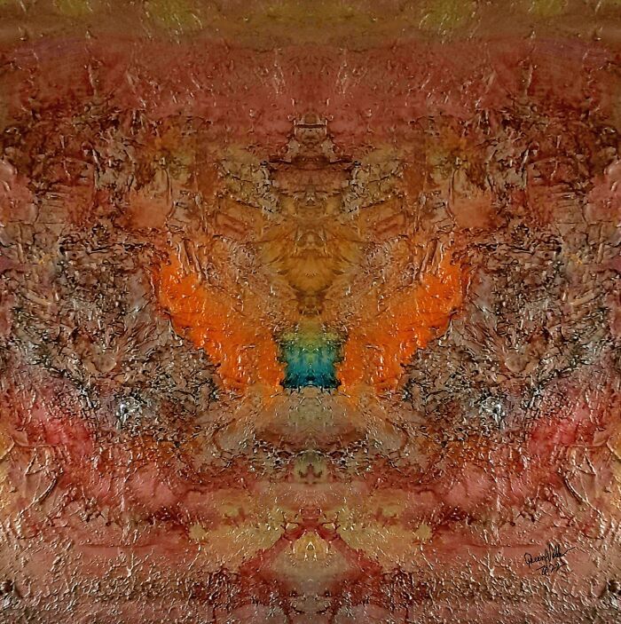 Queennoble's Psychedelic Artworks Are Mind-Blowing (28 Pics)