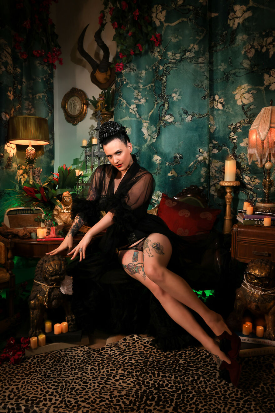 Celebrating Mom's At Victory Fotos With Pin UPS, Boudoir And Burlesque Fun! Celebrating Mom's At Victory Fotos With Pin UPS, Boudoir And Burlesque Fun!