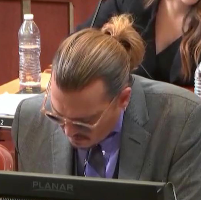 Body Language Specialist Breaks Down Amber Heard’s Visual Communication From Her Recent Testimony