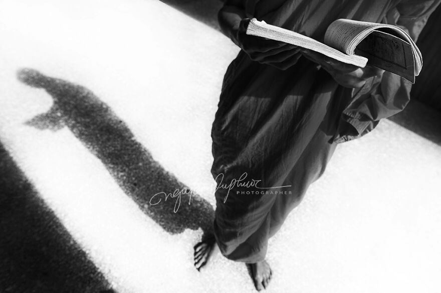 The Home-Leaving For Filial Piety Towards Grandparents And Parents Is A Beauty In The Community Of Young Khmer Buddhists