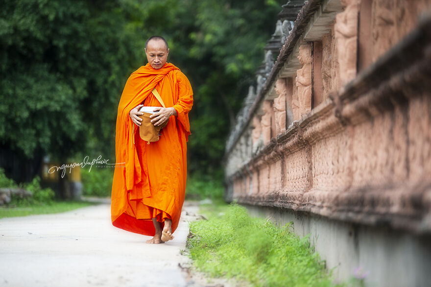 The Home-Leaving For Filial Piety Towards Grandparents And Parents Is A Beauty In The Community Of Young Khmer Buddhists