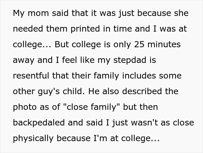 18-Year-Old Takes Cheesy “Family” Pics With Her Friends After She Found Out That Her Family Excluded Her From Their Easter Card Photoshoot 18-Year-Old Takes Cheesy “Family” Pics With Her Friends After She Found Out That Her Family Excluded Her From Their Easter Card Photoshoot