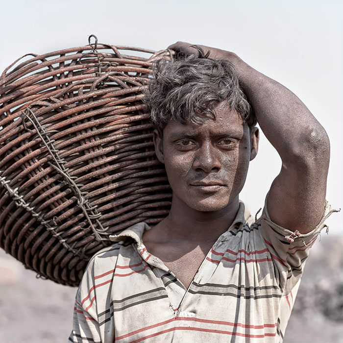 Photographer Captures The Collapse Of Nature In His “Black Diamond” Exhibition (18 Pics)