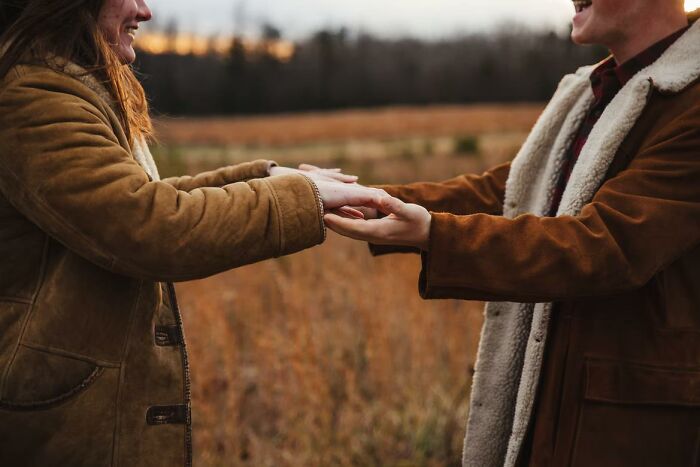 20 Buenas señales que buscar en una relación nueva, compartidas en este hilo de internet