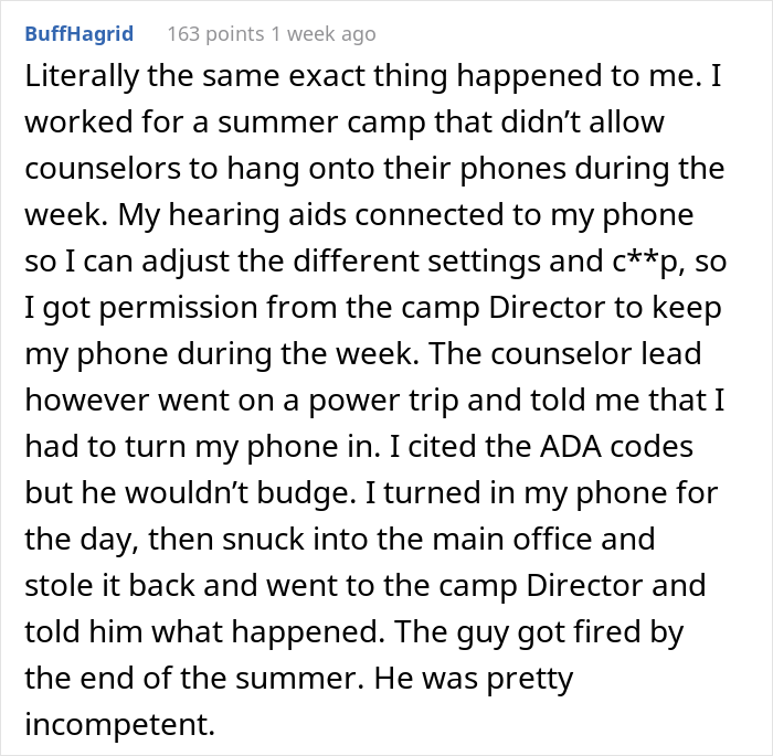 'Karen' Asks Employee To Remove Her 'Earbuds' Even After She Explains That It's Actually Hearing Aids, Malicious Compliance Ensues