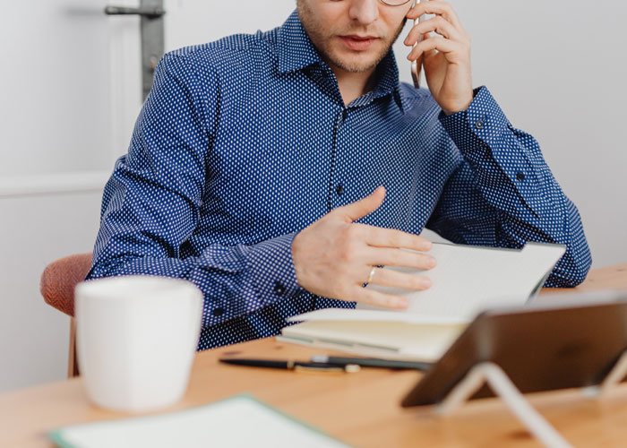 Boss Pressures Teacher To Sign Document That Decreases Their Pay, They Maliciously Comply And Get Themselves A $3,500 Raise Instead Boss Pressures Teacher To Sign Document That Decreases Their Pay, They Maliciously Comply And Get Themselves A $3,500 Raise Instead