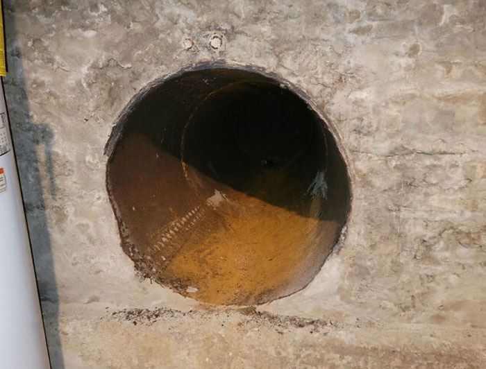 Our House Was Built In 1844 And Is On Our County's Underground Railroad Map. The Original Owners Were Abolitionists And Held Regular Meetings Here. The Tale From The Historical Society Is That This Capped Off Tunnel In The Basement Was For Escape. It Currently Goes Back 10-12 Feet