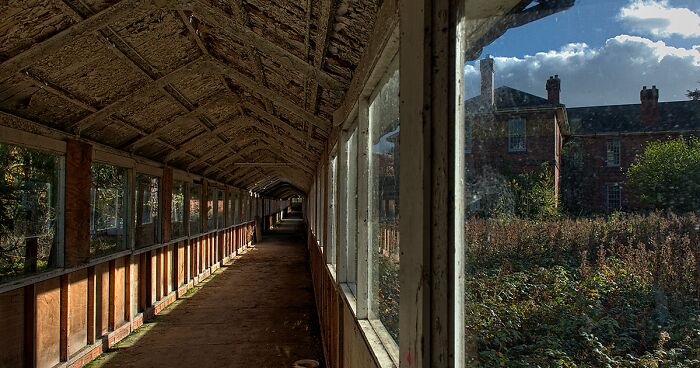 I Explored Abandoned Asylums To Capture What The Patients Would Have Seen Through Their Windows (40 Pics)