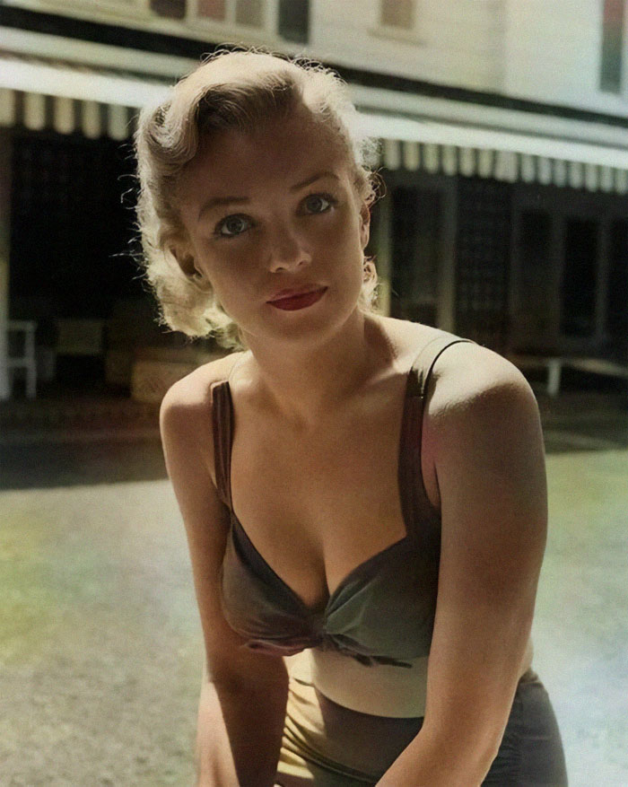 Marilyn Monroe Photographed By Earl Leaf 1950