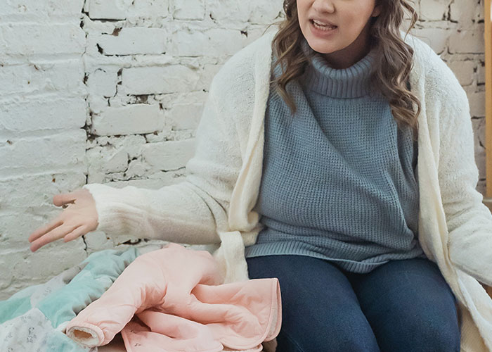 Woman Doesn't Want Autistic Sister At 'Prestigious' Art Show, Wonders If She's A Jerk Because Of It Woman Doesn't Want Autistic Sister At 'Prestigious' Art Show, Wonders If She's A Jerk Because Of It