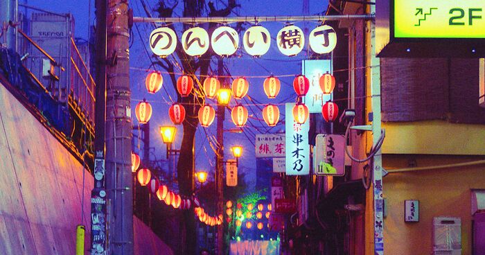 I Wandered The Night Alleys Of Tokyo Under Neon Lights, And Here’s What I Captured (23 Pics)