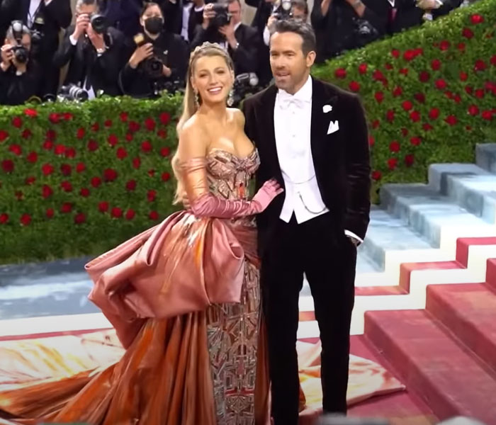 Ryan Reynolds' Reaction To His Wife's Dress Transformation At The Met Gala 2022 Is Melting People's Hearts Ryan Reynolds' Reaction To His Wife's Dress Transformation At The Met Gala 2022 Is Melting People's Hearts