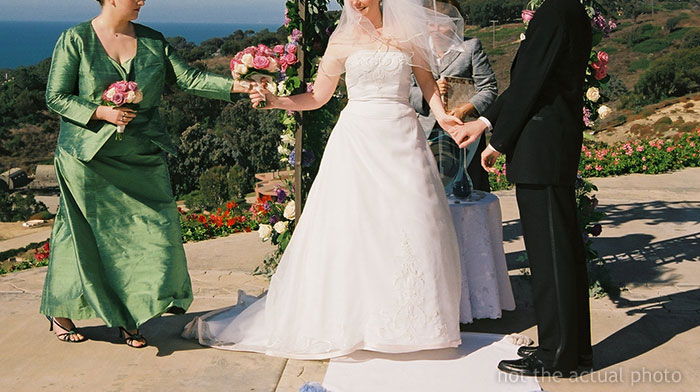 Woman Skips Her Mother’s 5th Wedding To Attend A Long-Awaited Job Interview, Gets Called A Jerk For Missing The Big Day