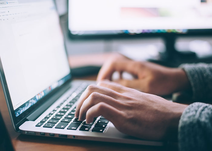 Boss Tells Employee They Can't Work From Home, Regrets It When They Use It To Their Advantage Boss Tells Employee They Can't Work From Home, Regrets It When They Use It To Their Advantage