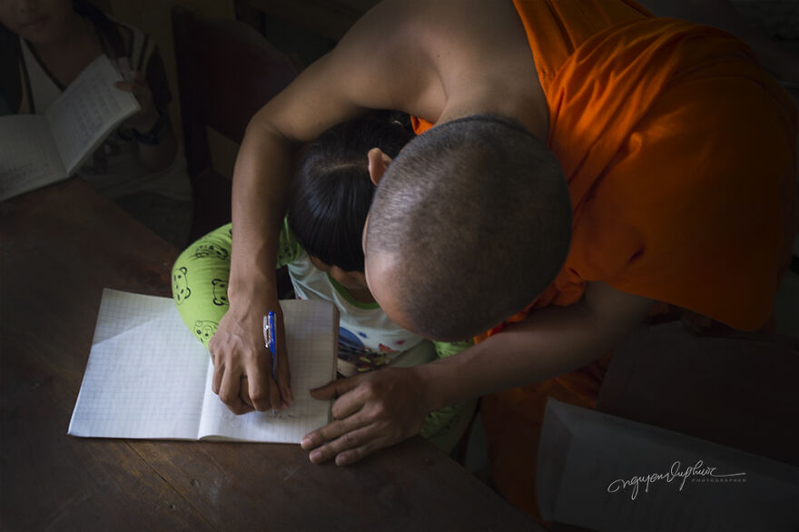 The Home-Leaving For Filial Piety Towards Grandparents And Parents Is A Beauty In The Community Of Young Khmer Buddhists