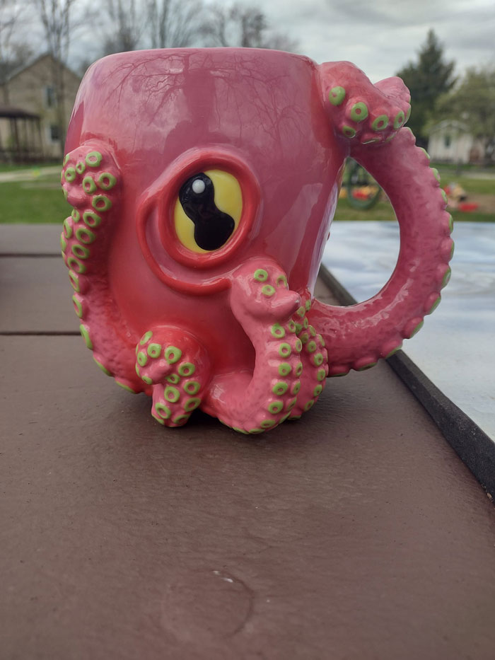 Decided To Go For A Walk With The Kids And Saw A Garage Sale. I Can't Pass One Without Stopping, Of Course. Octo-Mug Is Coming Home With Me!