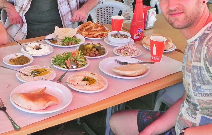 New Neighbor Gets Blasted By Mormon Guests After Dinner As They Discovered That The Sauce He Made Contained Red Wine New Neighbor Gets Blasted By Mormon Guests After Dinner As They Discovered That The Sauce He Made Contained Red Wine