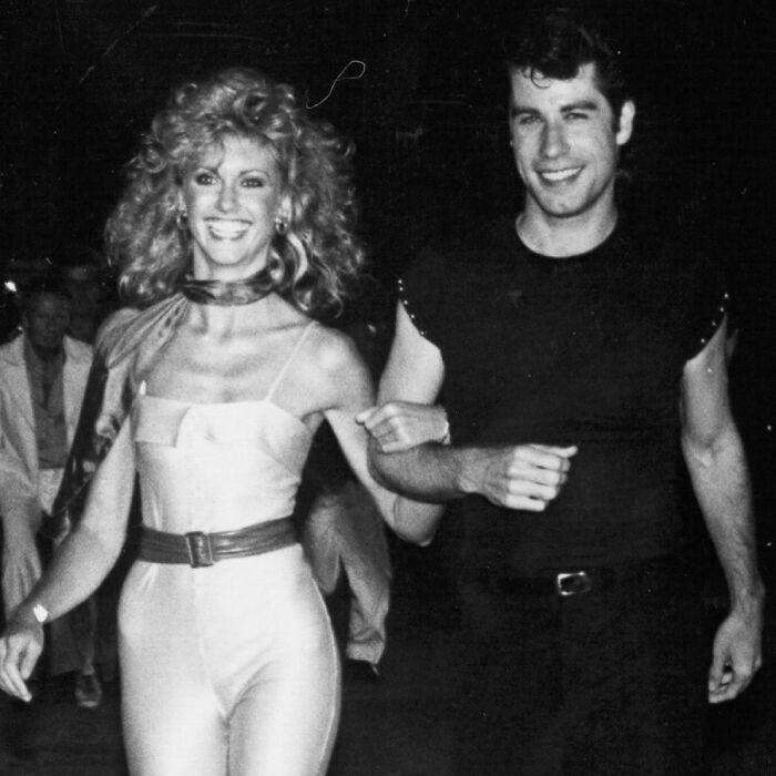 Olivia Newton-John y John Travolta en la fiesta de estreno de Grease en los estudios Paramount de Los Ángeles, 1978