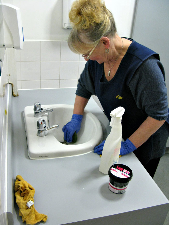 Housekeeper Getting $12/Hour Receives A Checklist With 85 Tasks She Has To Complete In An Hour To Not Get Fired Housekeeper Getting $12/Hour Receives A Checklist With 85 Tasks She Has To Complete In An Hour To Not Get Fired