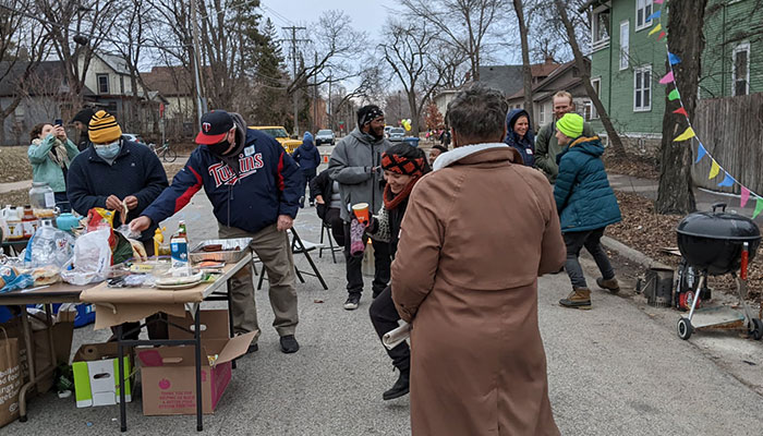 70-Year-Old Woman Tells Neighbors She’s Being Evicted, The Neighborhood Bands Together To Buy The House For Her 70-Year-Old Woman Tells Neighbors She’s Being Evicted, The Neighborhood Bands Together To Buy The House For Her