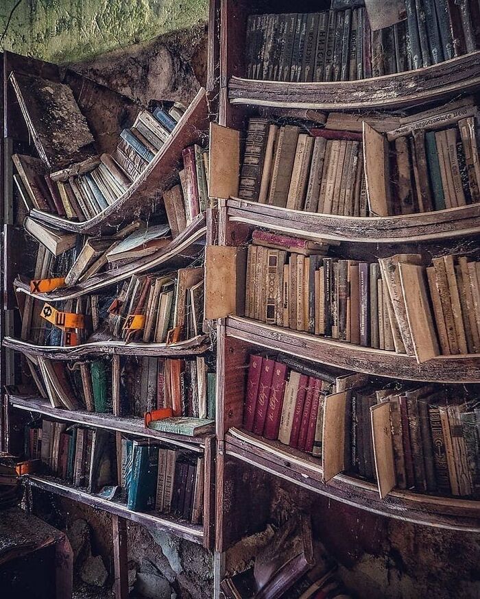 Librería abandonada