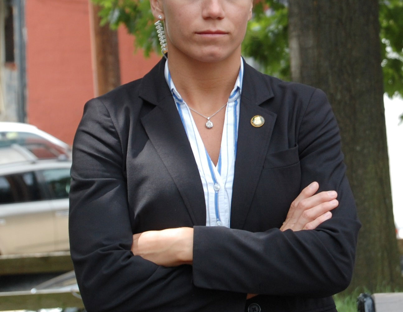 Entitled Boss Gets Slammed Online For Expecting Employees To Not Leave The Building During Lunch Hours Entitled Boss Gets Slammed Online For Expecting Employees To Not Leave The Building During Lunch Hours