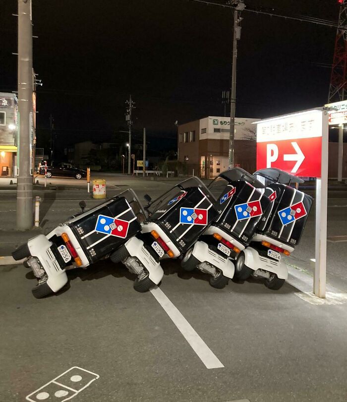This Domino Effect On The Domino's Delivery Scooter