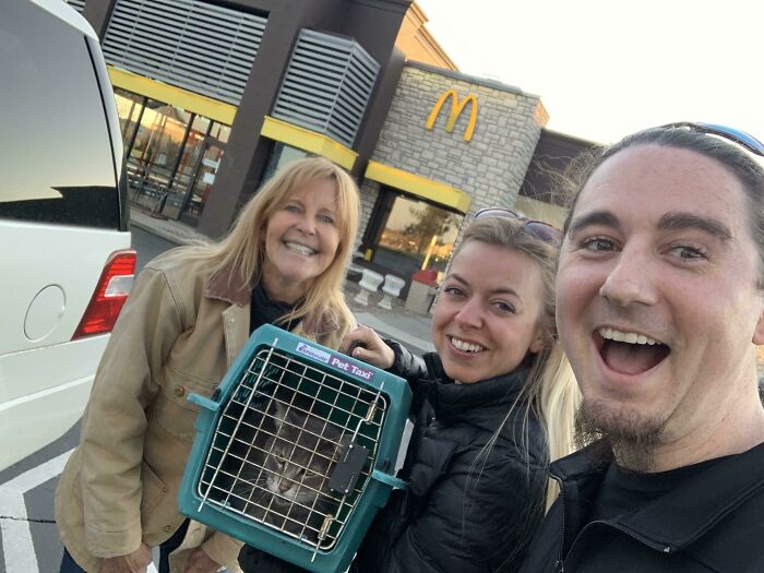 After 43 Days, Banksy Finally Made It Back Home To Us! Susie (Woman In The Light Tan Jacket) Found Him On Her Horse Farm 14 Miles Away. We Are So Shocked And Happy