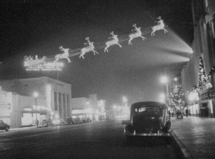 A Santa Sighting Over Main Street Captured In 1940.