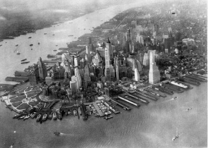 An Aerial View Of New York City 90 Years Ago.