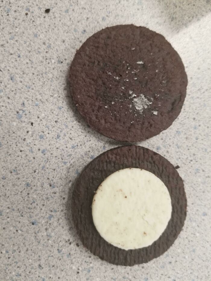 El relleno de las Oreo no sólo es más fino... Ahora ni siquiera llega al borde