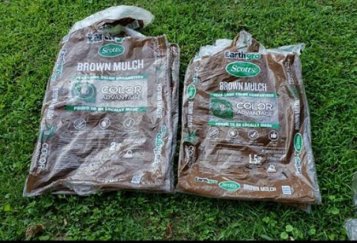 Scott's Earthgro Mulch Reduced The Size Of Their Bags By 25% But Want You To Continue Paying The Same Amount