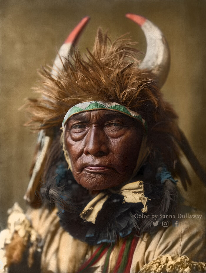 Bull Chief, Warrior Of The Apsáalooke (Crow Tribe), Photographed By Edward S. Curtis In The Year 1908