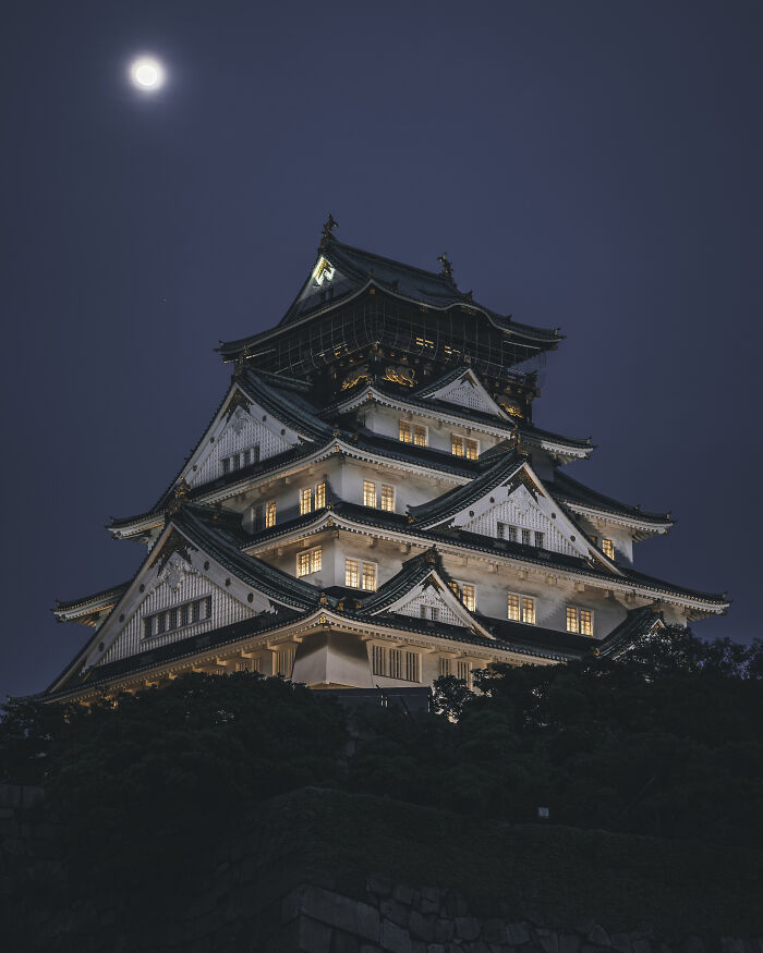 Castillo de Osaka de noche