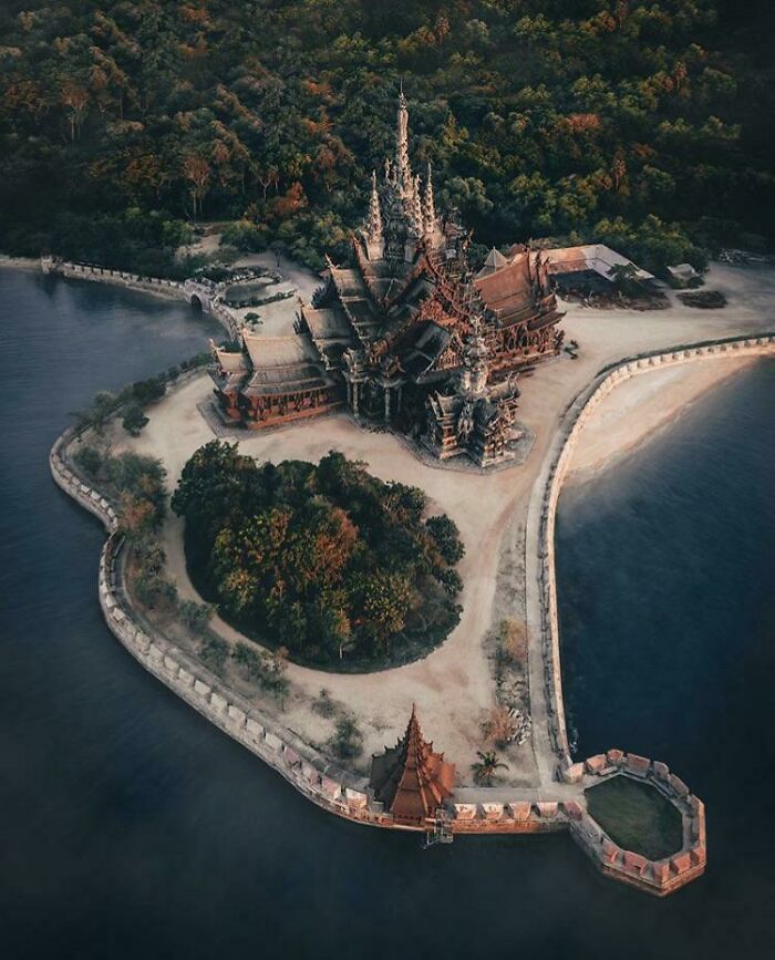 Santuario de la Verdad en Pattaya, Thailandia