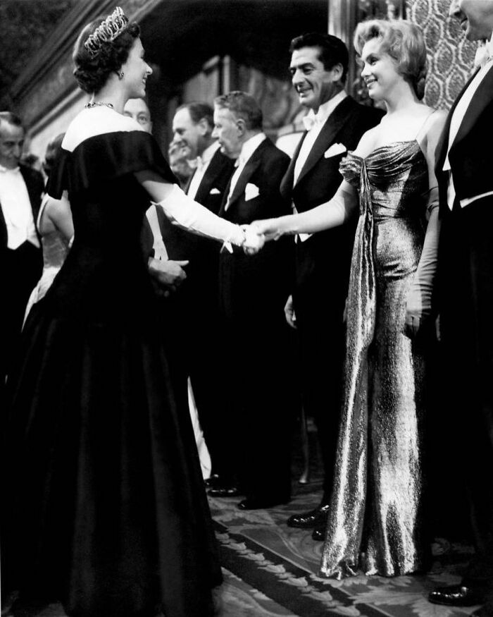 On October 29th, 1956, Elizabeth Attended The Premiere Of The Battle Of The River Plate With Her Sister Margaret At Odeon Leicester Square. Joan Crawford, Marilyn Monroe, And Brigitte Bardot Were Among The Notable Guests