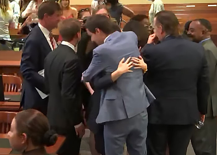 Johnny Depp’s Lawyer Camille Vasquez In Tears As She Hugs Colleagues After Defamation Trial Win Johnny Depp’s Lawyer Camille Vasquez In Tears As She Hugs Colleagues After Defamation Trial Win