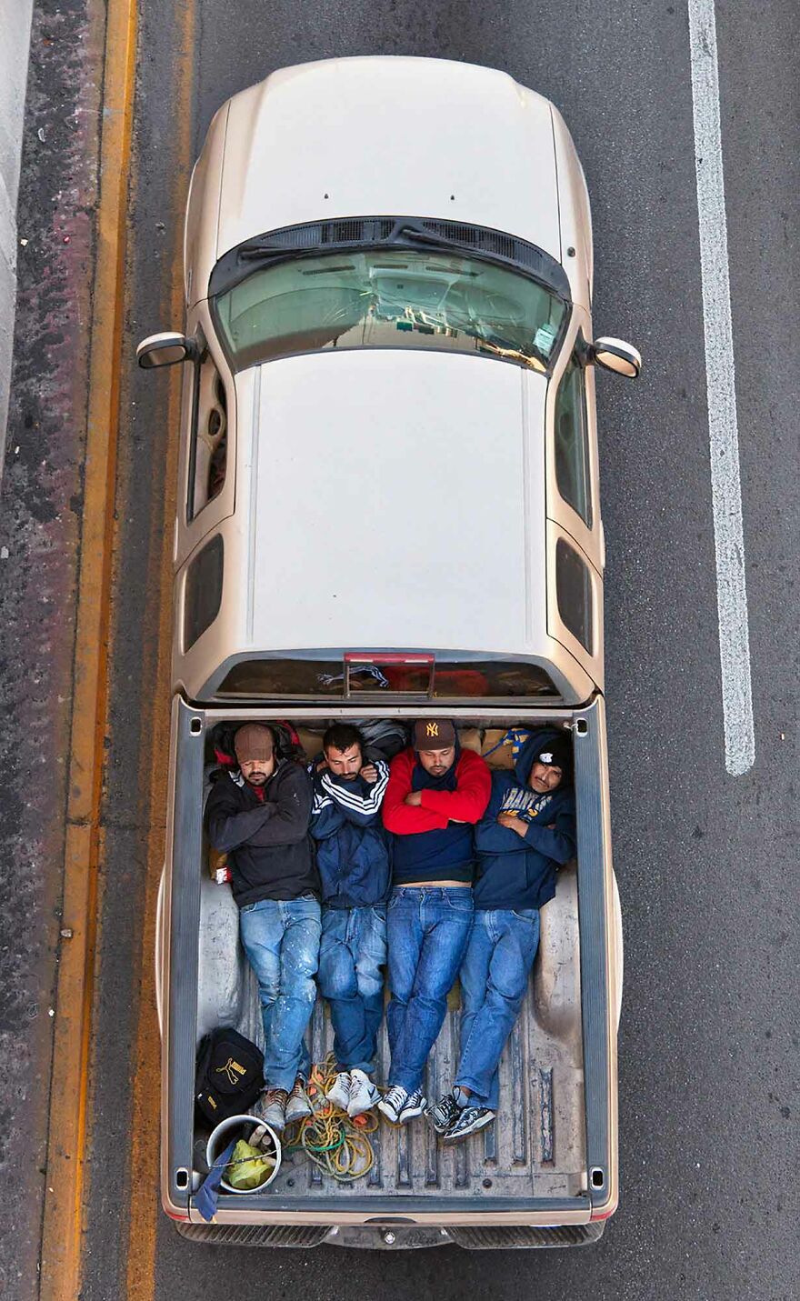 Photographer Shows Carpoolers Journey Across Mexico (87 Pics)