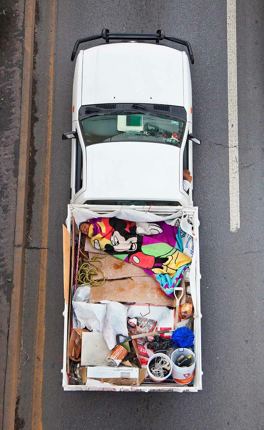 Photographer Shows Carpoolers Journey Across Mexico (87 Pics)