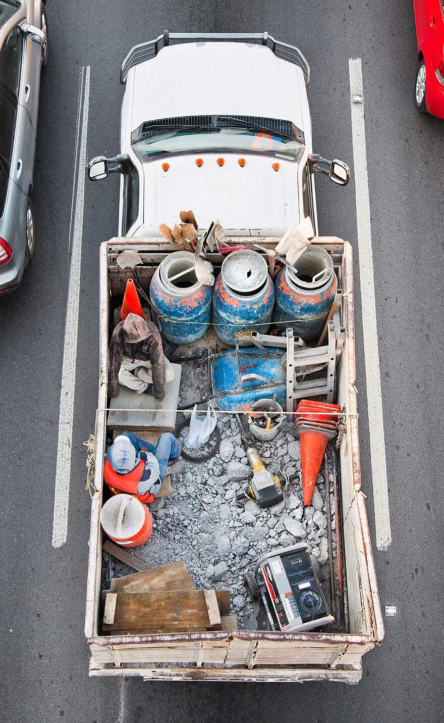 Photographer Shows Carpoolers Journey Across Mexico (87 Pics)