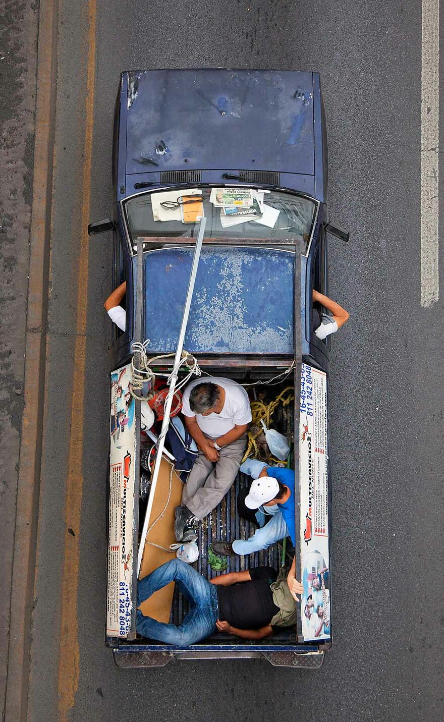 Photographer Shows Carpoolers Journey Across Mexico (87 Pics)