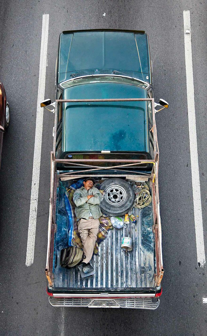 Photographer Shows Carpoolers Journey Across Mexico (87 Pics)