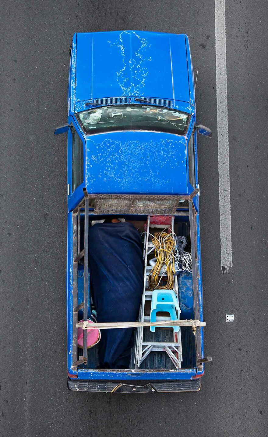 Photographer Shows Carpoolers Journey Across Mexico (87 Pics)