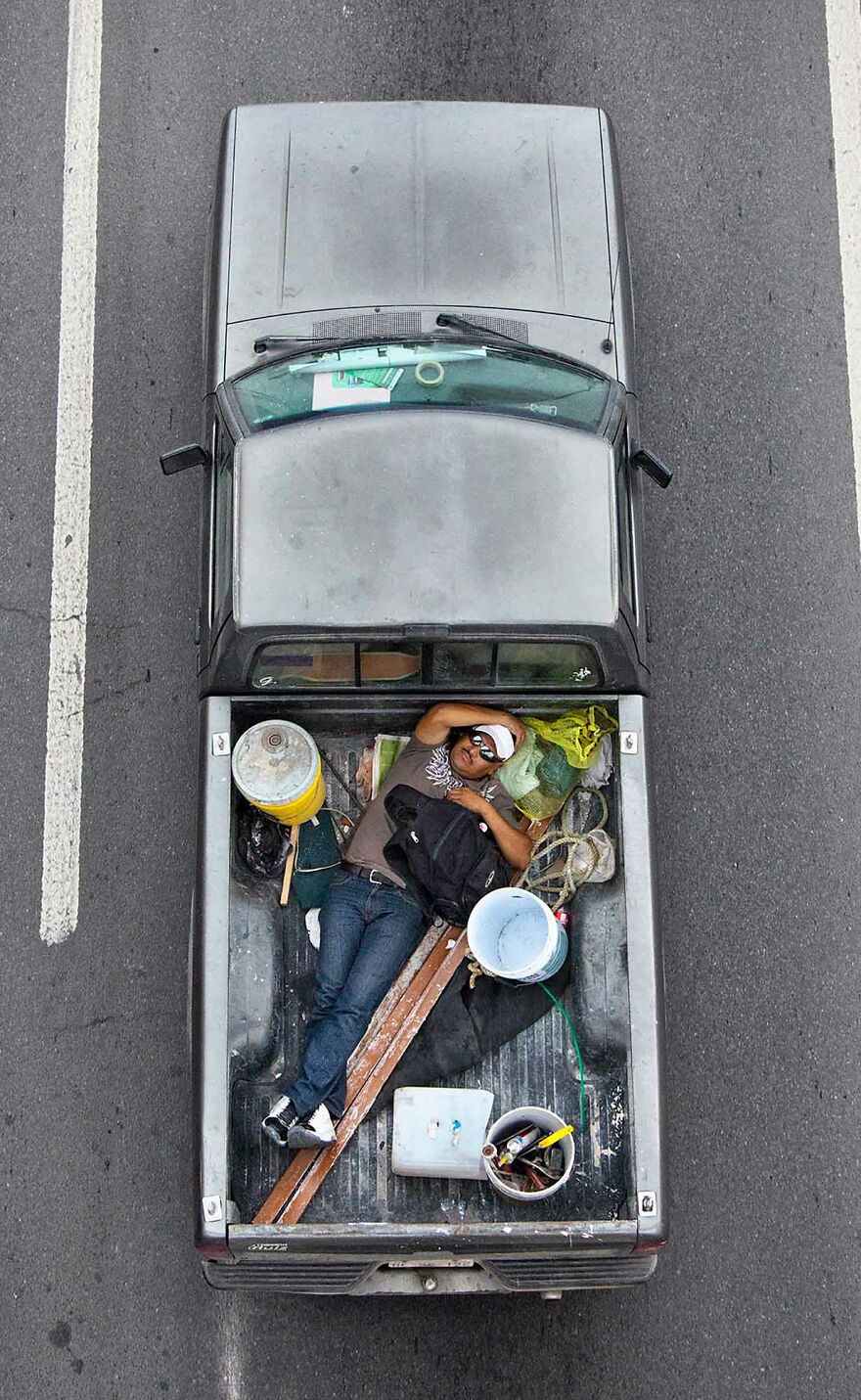 Photographer Shows Carpoolers Journey Across Mexico (87 Pics)