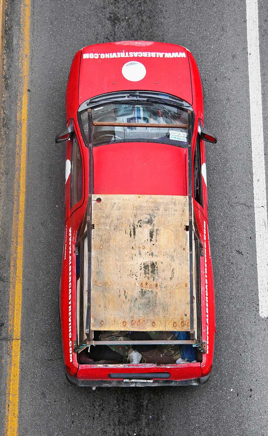 Photographer Shows Carpoolers Journey Across Mexico (87 Pics)