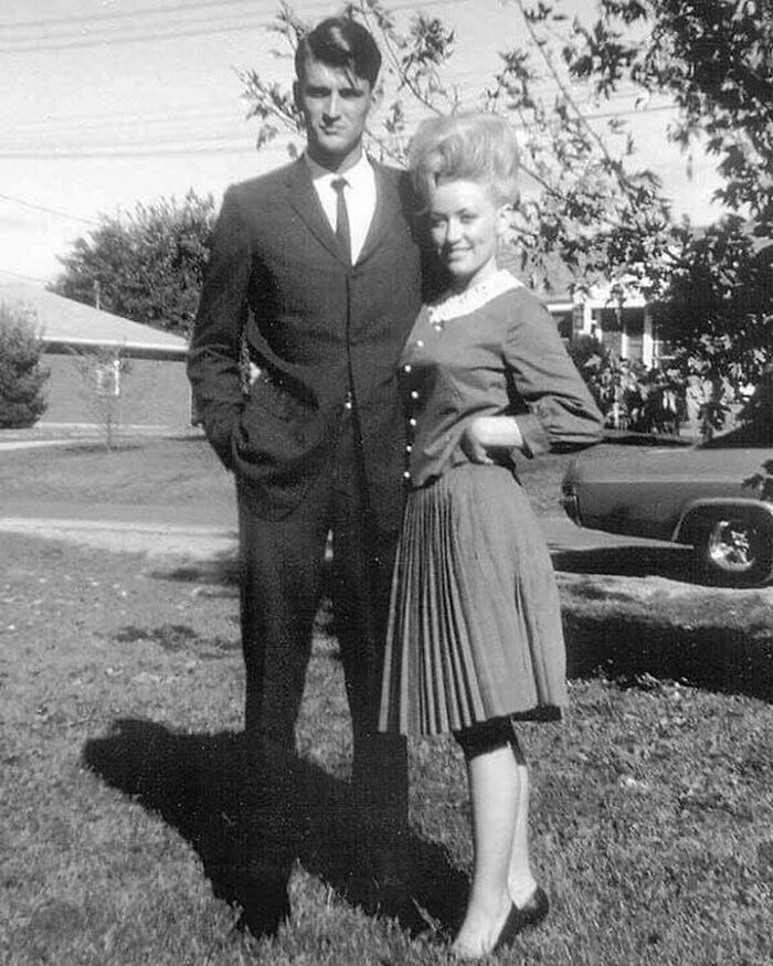 Dolly Parton And Her Husband Carl Dean Circa 1966