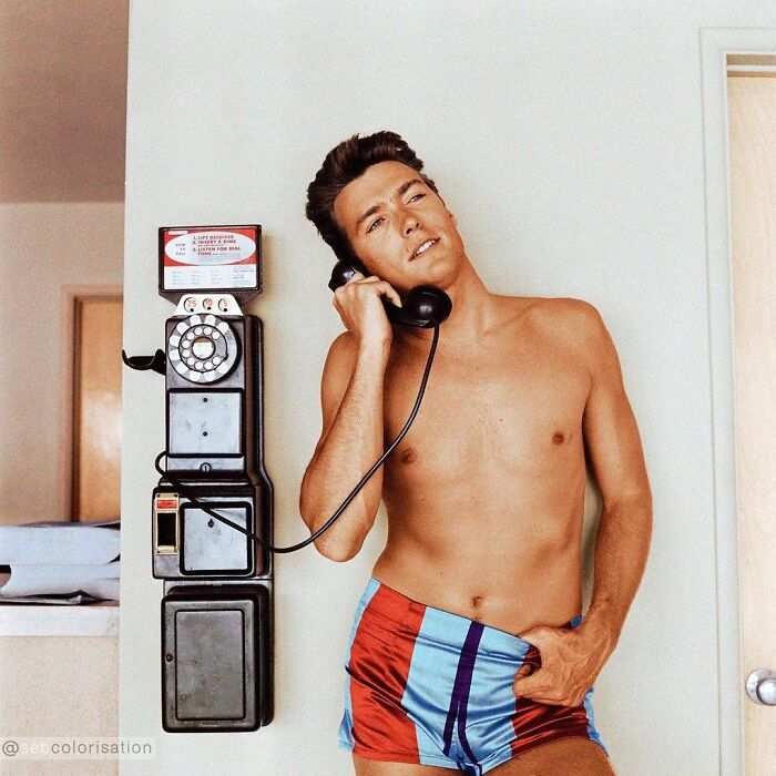 26-Year-Old Actor Clint Eastwood Photographed By Earl Leaf Talking On A Payphone Outside His Home On The 1 June 1956 In Los Angeles, California. At This Stage In His Career, Eastwood Had Only A Handful Of Small, Mostly Uncredited, Roles On Film And Television