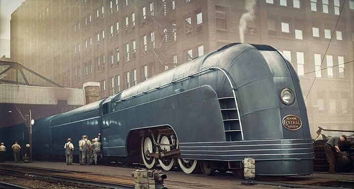 Mercury Train Photographed In 1936. Mercury Was The Name Used By The New York Central Railroad For A Family Of Daytime Streamliner Passenger Trains Operating Between Midwestern Cities. The Mercury’s Started Operating In 1936 And Lasted Until 1959