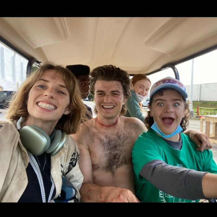 Same Crew On A Golf Cart While Steve/Joe Keery Is Shirtless With A Nice Necklace Bruise
