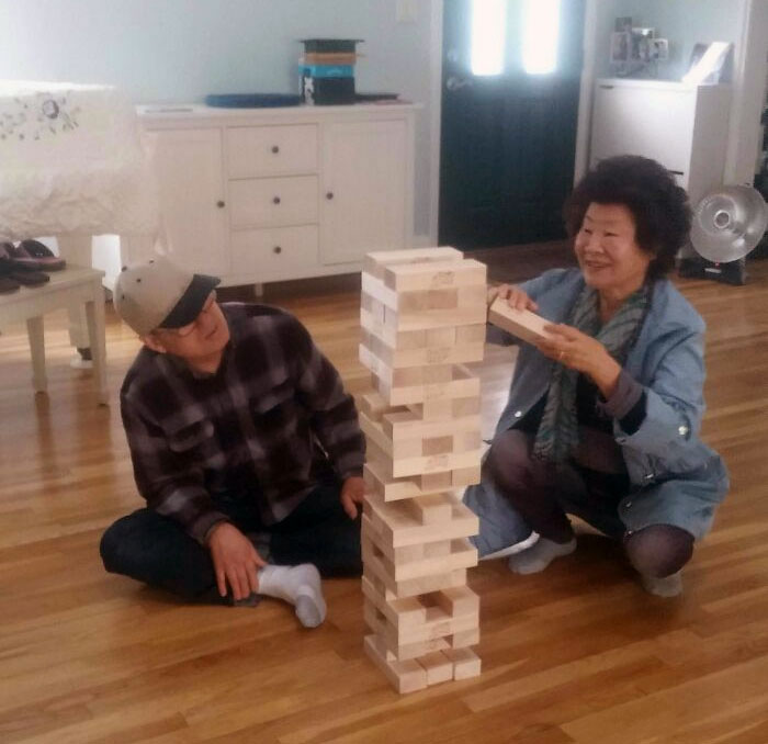 My Korean Mom Asked Me If Her Friends Can Come Over To My Place And "Pull My Wood." Having No Idea What This Was, I Was So Relieved They Only Wanted To Do This